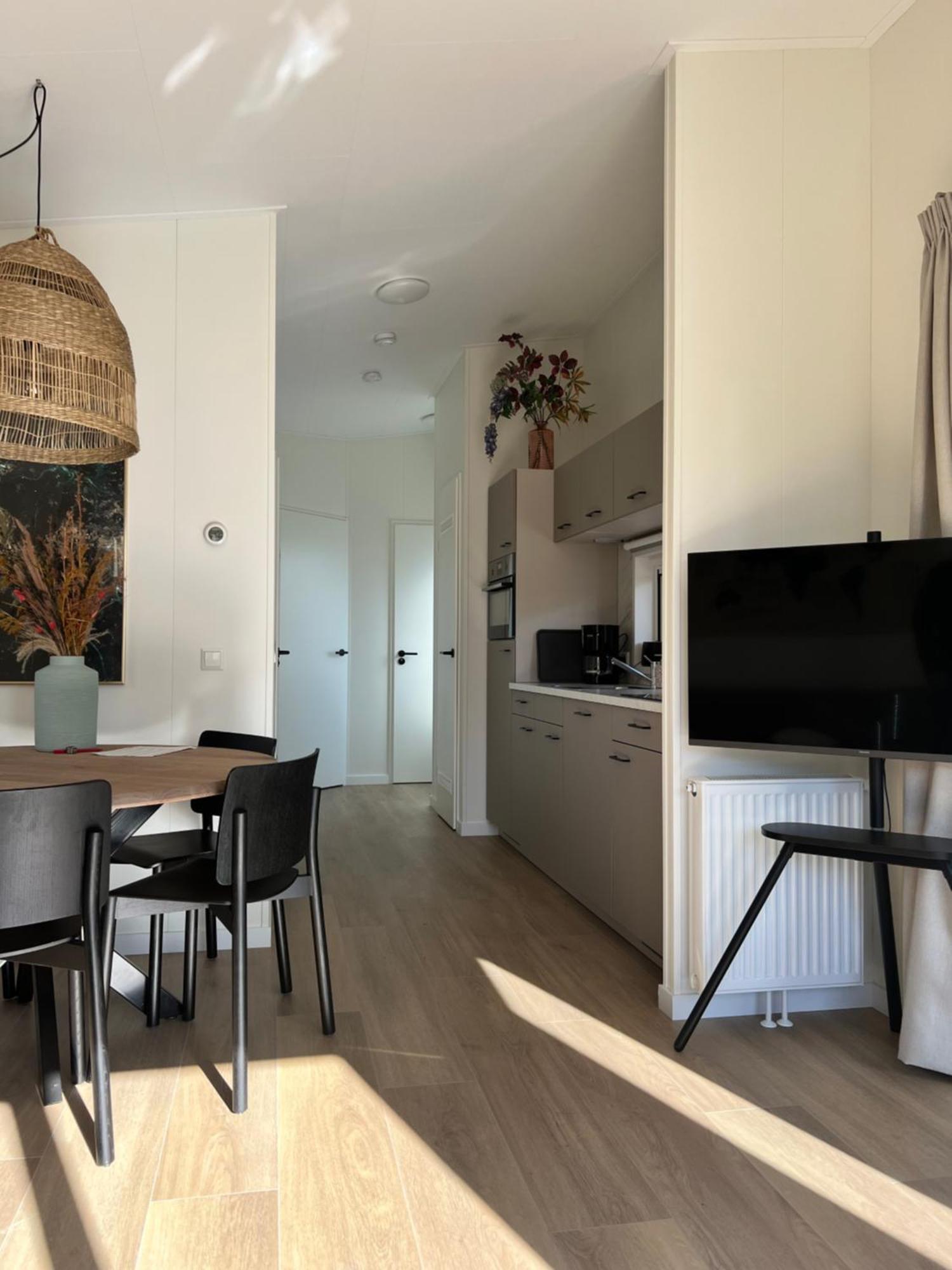 Vakantiehuisje Zeegeluk Vlakbij De Kust Sint Maartensvlotbrug Luaran gambar